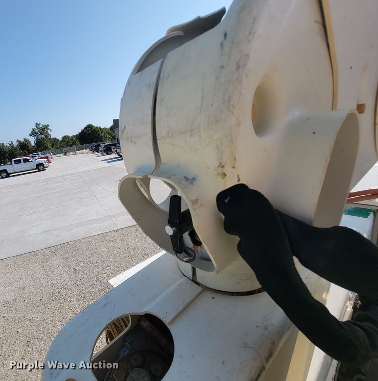 image for item KD9493 2012 Ford F550 Super Duty XL  bucket truck