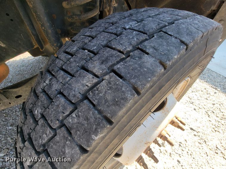 image for item KD9493 2012 Ford F550 Super Duty XL  bucket truck