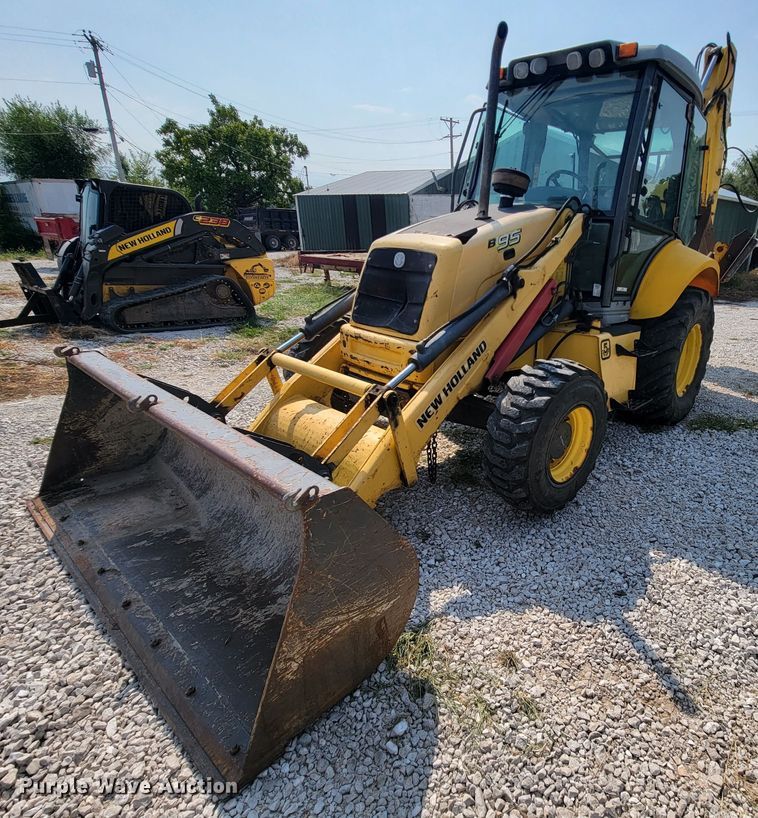 image for item KD9506 2006 New Holland B95  backhoe