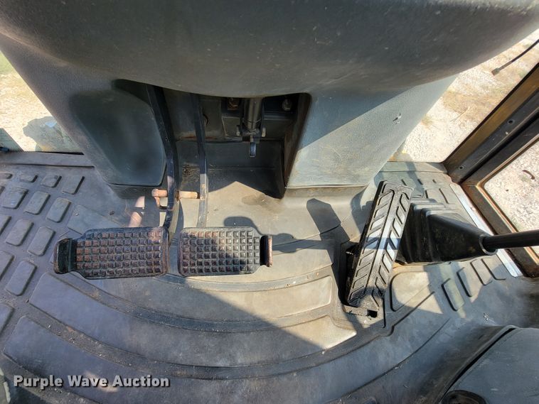 image for item KD9506 2006 New Holland B95  backhoe