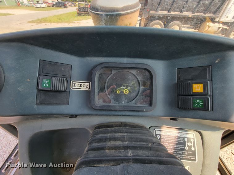 image for item KD9506 2006 New Holland B95  backhoe