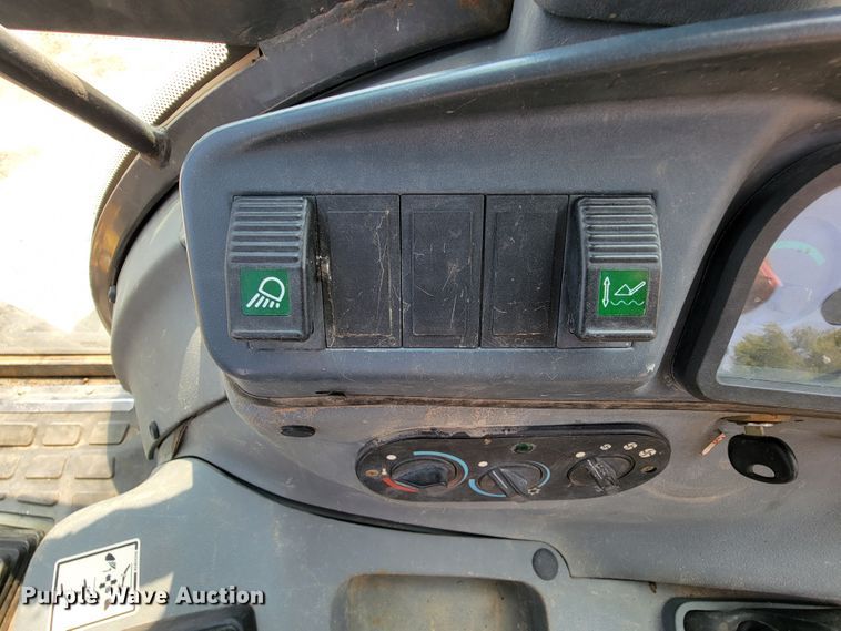 image for item KD9506 2006 New Holland B95  backhoe