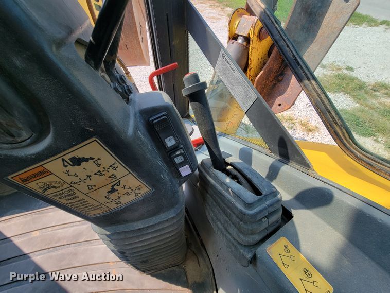 image for item KD9506 2006 New Holland B95  backhoe