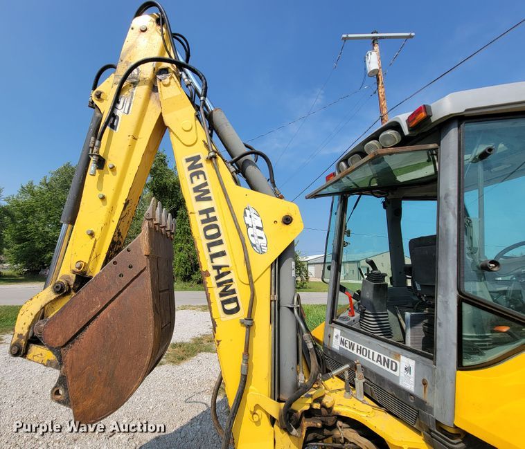 image for item KD9506 2006 New Holland B95  backhoe