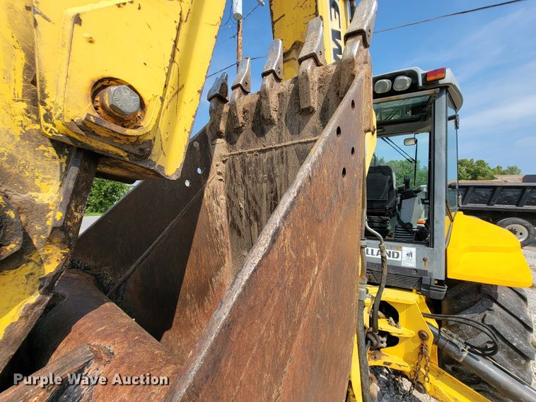image for item KD9506 2006 New Holland B95  backhoe