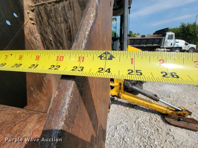 image for item KD9506 2006 New Holland B95  backhoe