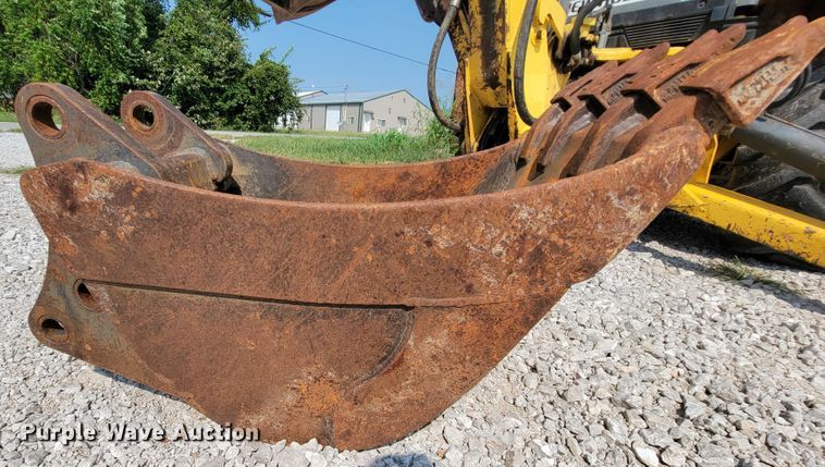 image for item KD9506 2006 New Holland B95  backhoe