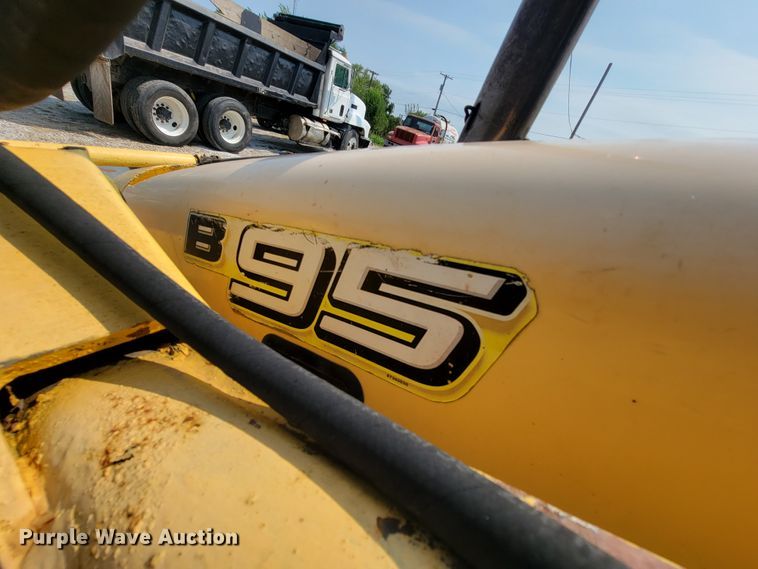 image for item KD9506 2006 New Holland B95  backhoe