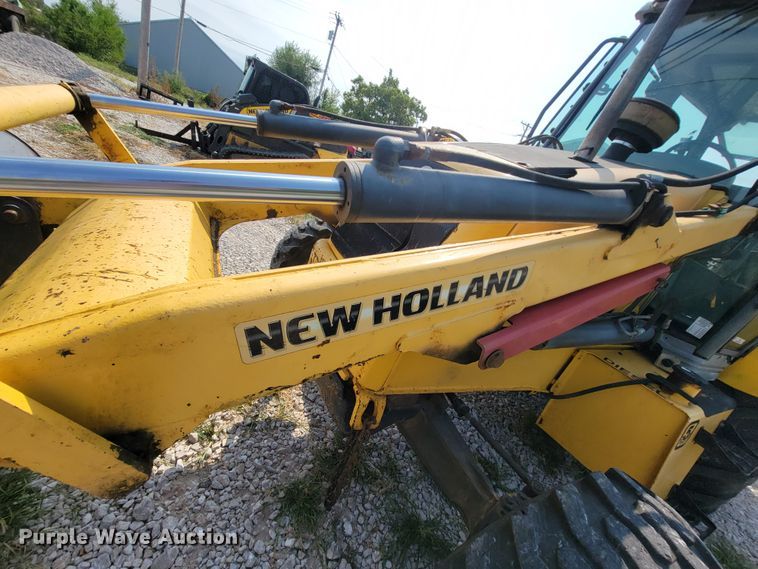 image for item KD9506 2006 New Holland B95  backhoe