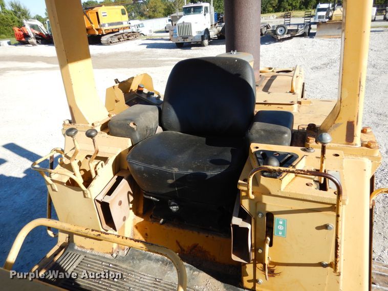 image for item KI9601 1988 Caterpillar 953  track loader