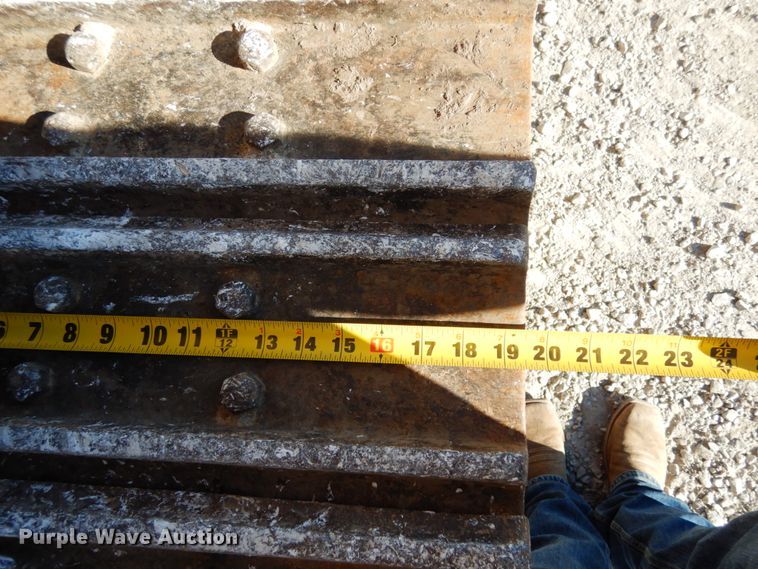 image for item KI9601 1988 Caterpillar 953  track loader