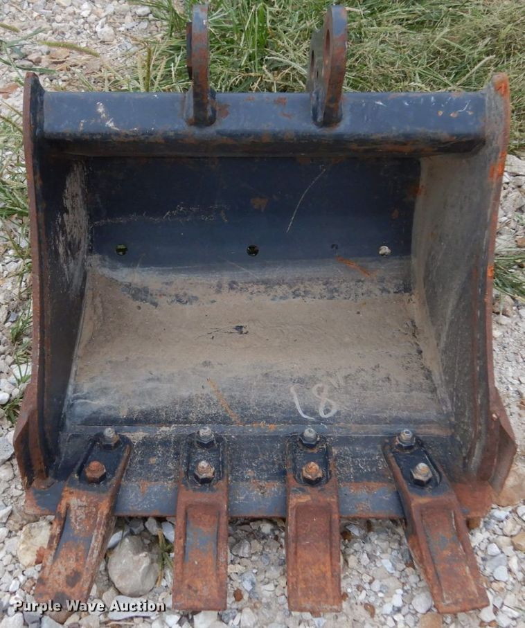 image for item KI9635 Bobcat  18"W bucket