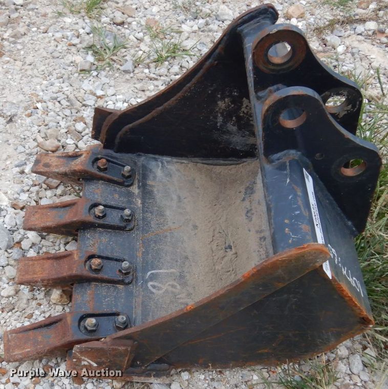 image for item KI9635 Bobcat  18"W bucket