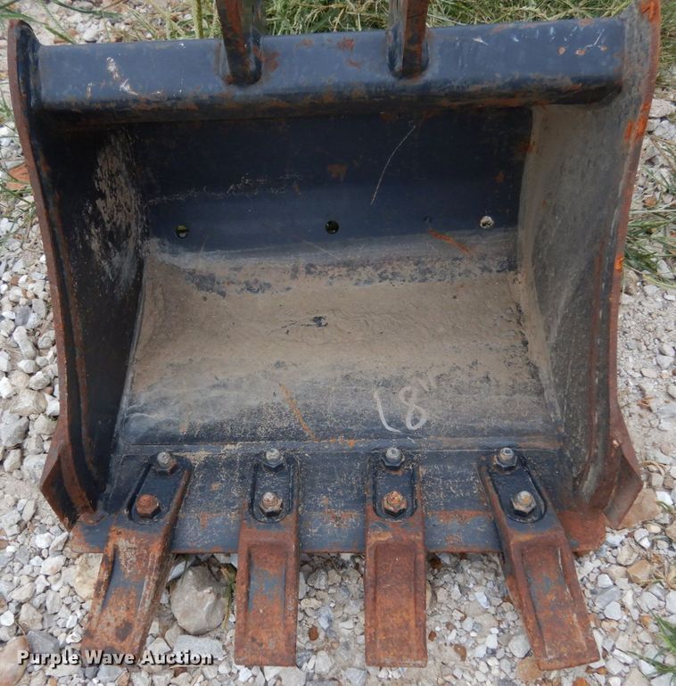 image for item KI9635 Bobcat  18"W bucket