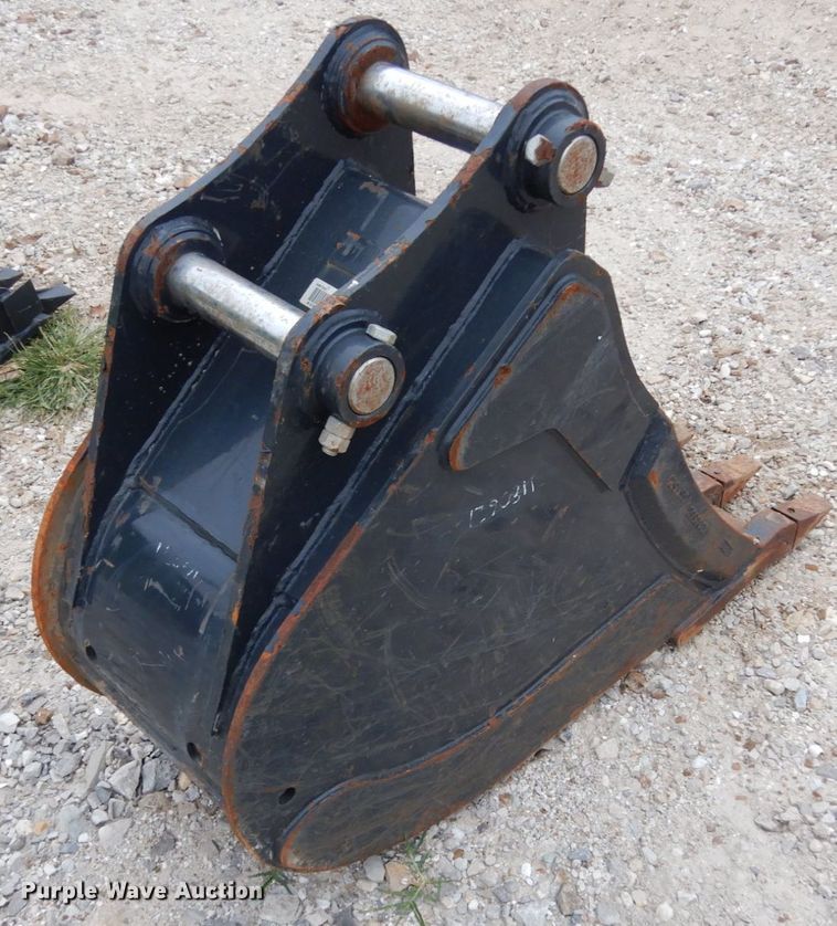 image for item KI9637 Bobcat  18"W bucket