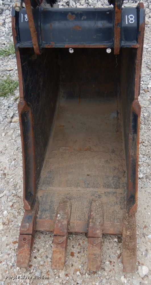 image for item KI9637 Bobcat  18"W bucket