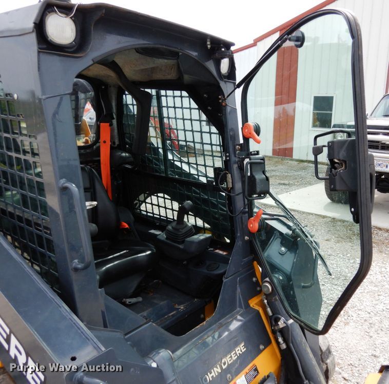 image for item KI9649 2019 John Deere 317G  tracked skid steer loader