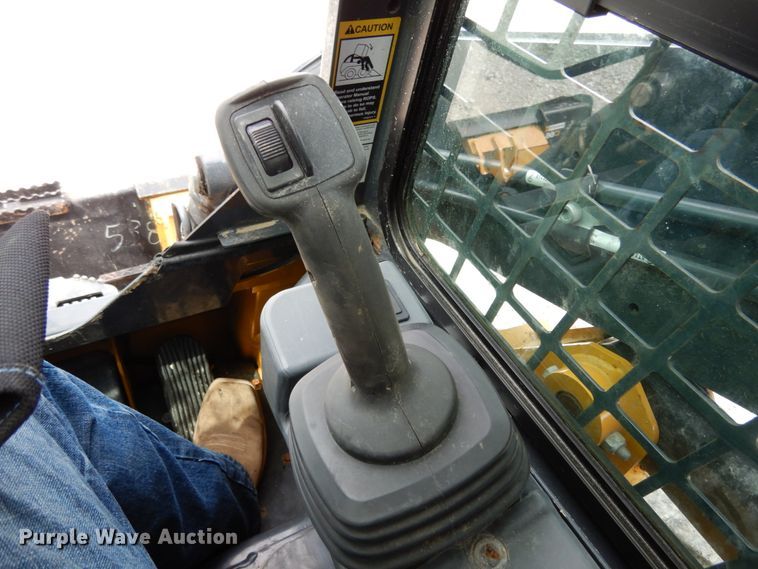 image for item KI9649 2019 John Deere 317G  tracked skid steer loader