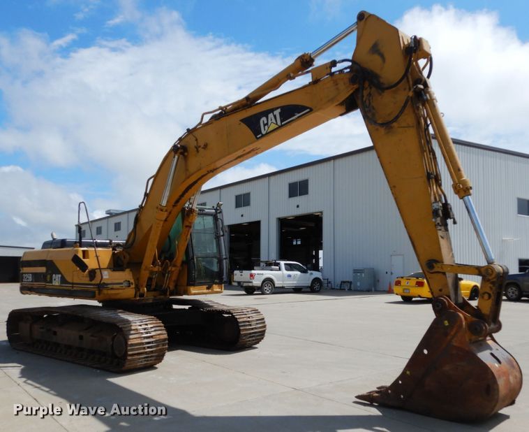 image for item KI9657 2000 Caterpillar 325B L  excavator