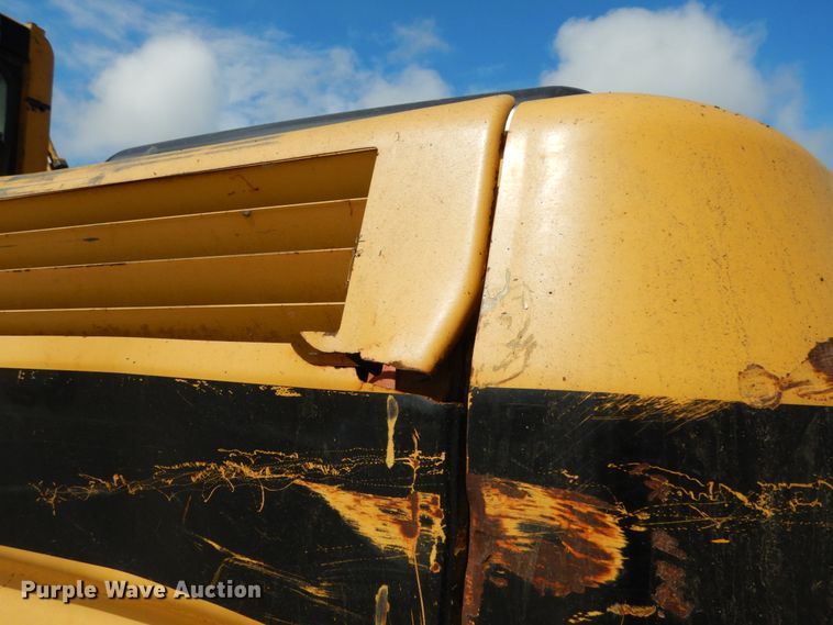 image for item KI9657 2000 Caterpillar 325B L  excavator