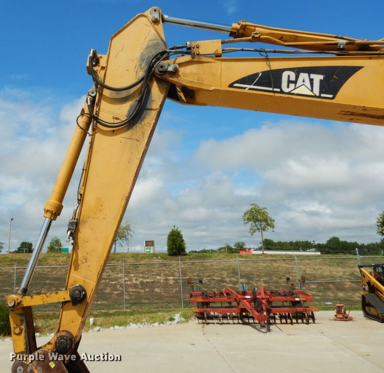 image for item KI9657 2000 Caterpillar 325B L  excavator