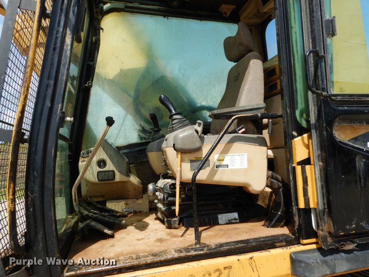 image for item KI9657 2000 Caterpillar 325B L  excavator