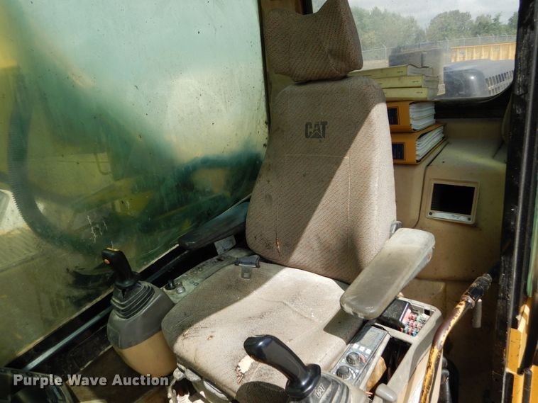 image for item KI9657 2000 Caterpillar 325B L  excavator