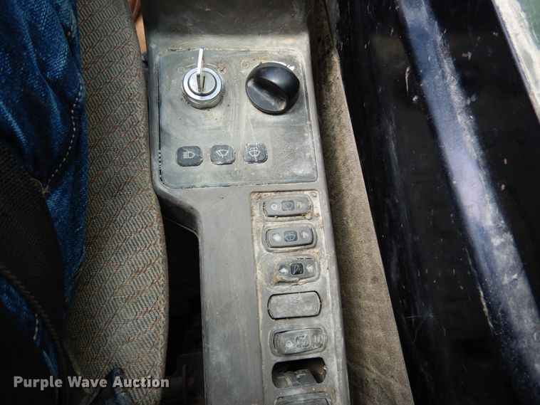 image for item KI9657 2000 Caterpillar 325B L  excavator