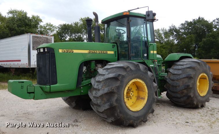 image for item KI9660 2000 John Deere 9400  4WD tractor