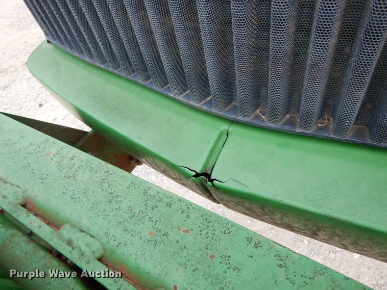 image for item KI9660 2000 John Deere 9400  4WD tractor