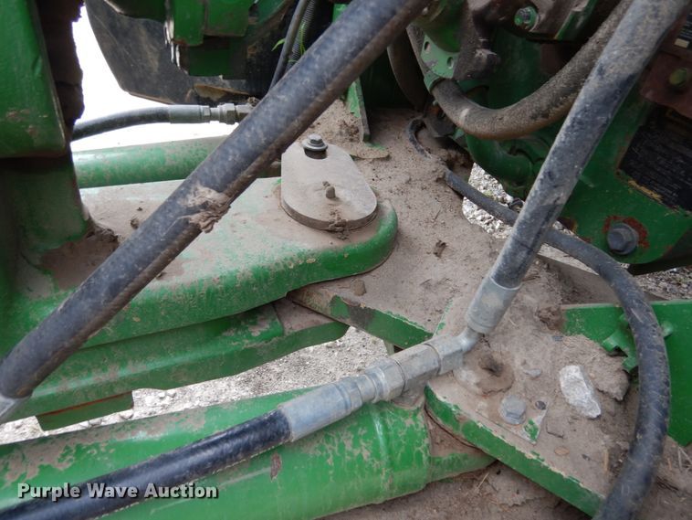 image for item KI9660 2000 John Deere 9400  4WD tractor