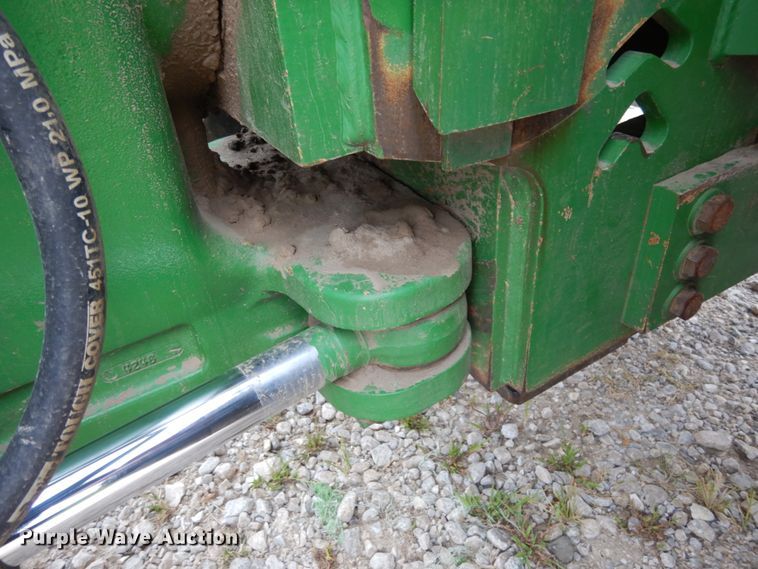 image for item KI9660 2000 John Deere 9400  4WD tractor