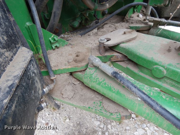 image for item KI9660 2000 John Deere 9400  4WD tractor