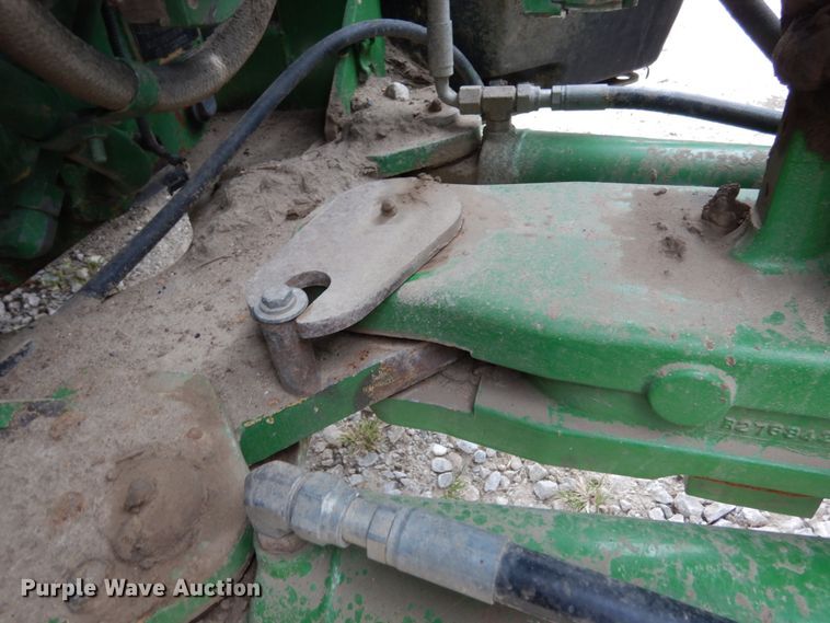 image for item KI9660 2000 John Deere 9400  4WD tractor