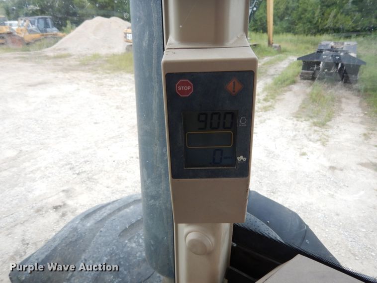 image for item KI9660 2000 John Deere 9400  4WD tractor