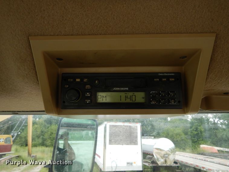 image for item KI9660 2000 John Deere 9400  4WD tractor