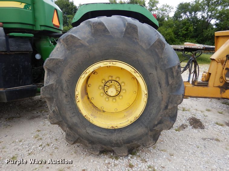 image for item KI9660 2000 John Deere 9400  4WD tractor