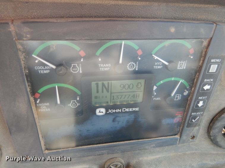 image for item KI9662 2005 John Deere 824J  wheel loader