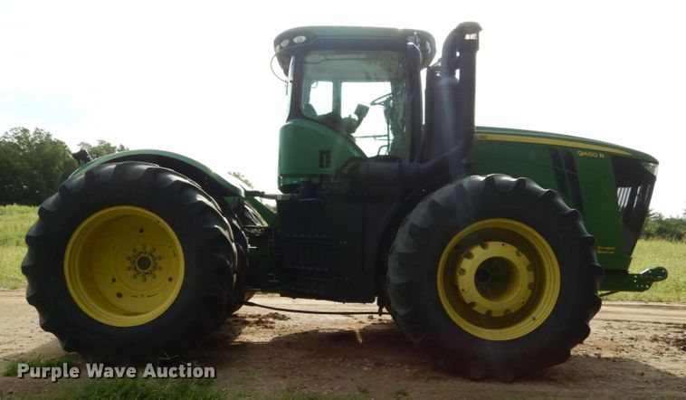 image for item KI9663 2013 John Deere 9460R Scraper Special  4WD tractor