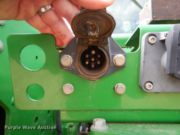 image for item KI9663 2013 John Deere 9460R Scraper Special  4WD tractor