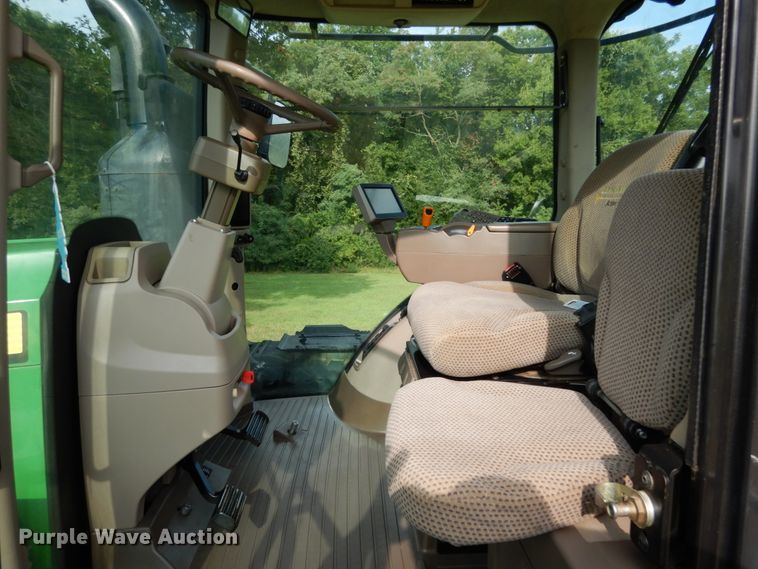 image for item KI9663 2013 John Deere 9460R Scraper Special  4WD tractor