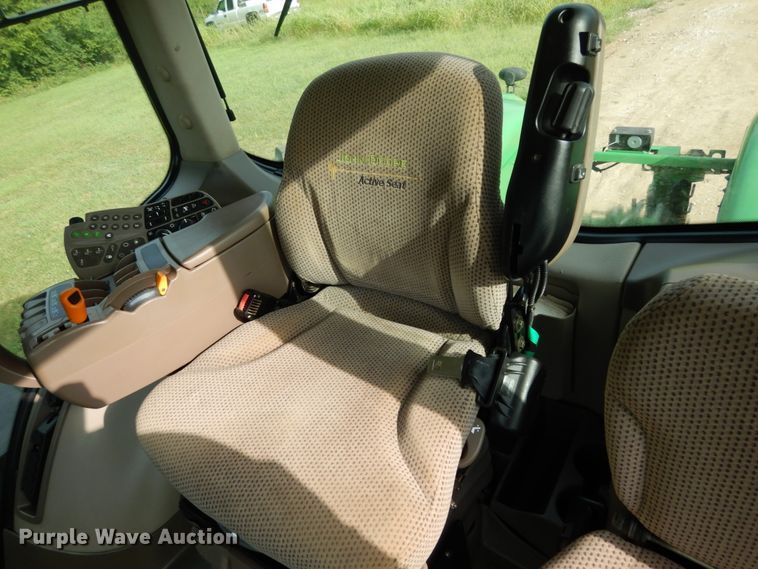 image for item KI9663 2013 John Deere 9460R Scraper Special  4WD tractor