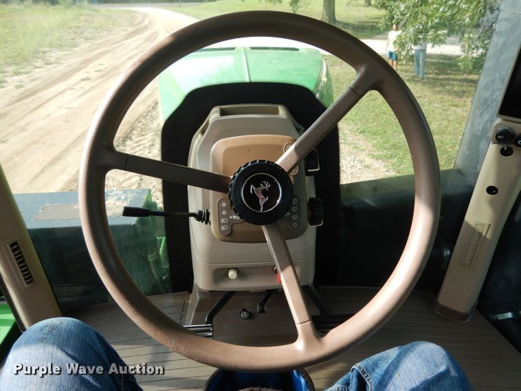 image for item KI9663 2013 John Deere 9460R Scraper Special  4WD tractor