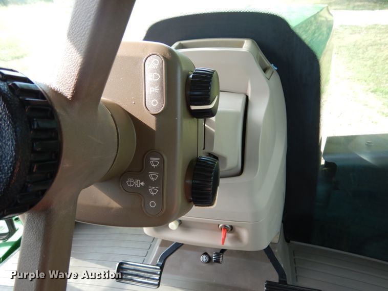 image for item KI9663 2013 John Deere 9460R Scraper Special  4WD tractor