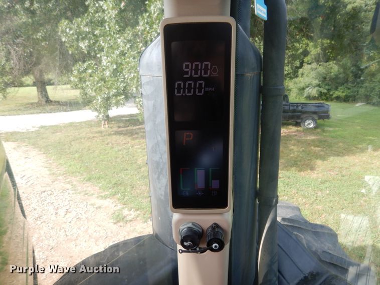 image for item KI9663 2013 John Deere 9460R Scraper Special  4WD tractor