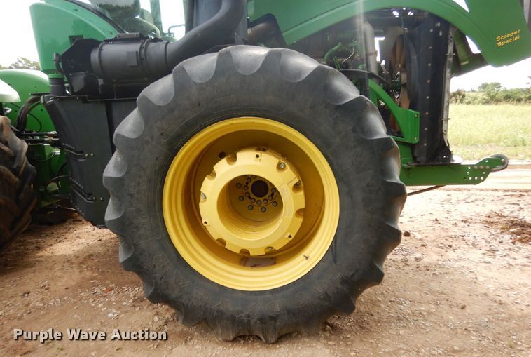 image for item KI9663 2013 John Deere 9460R Scraper Special  4WD tractor