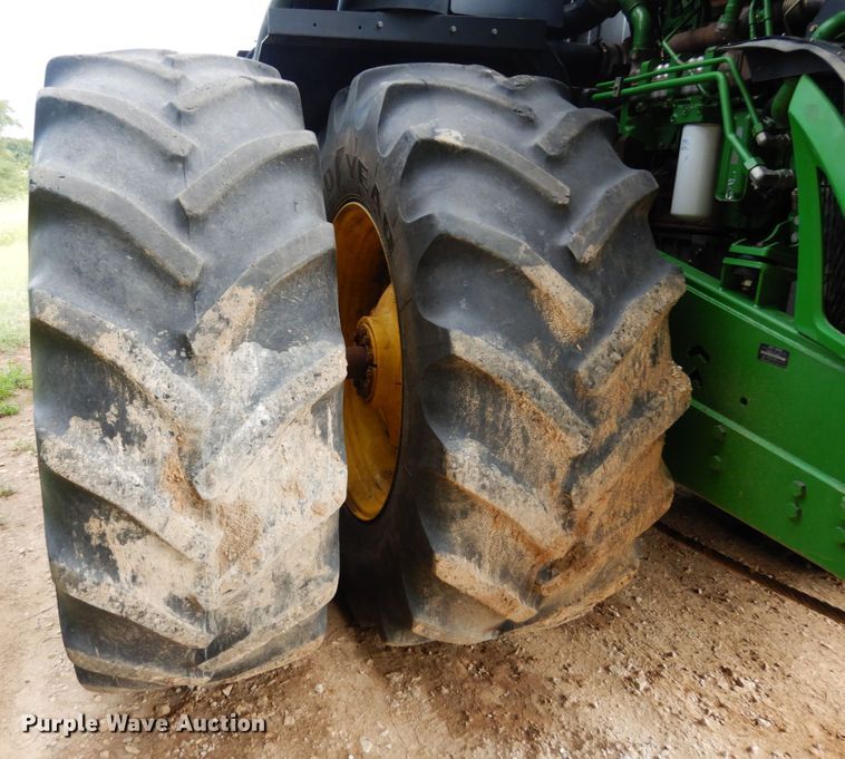 image for item KI9663 2013 John Deere 9460R Scraper Special  4WD tractor