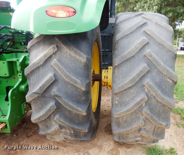 image for item KI9663 2013 John Deere 9460R Scraper Special  4WD tractor