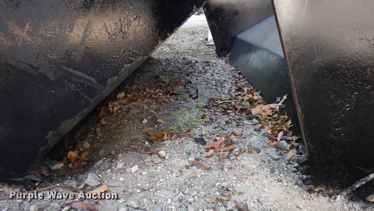 image for item KU9213 Skid Pro LF4N1  four-in-one skid steer bucket