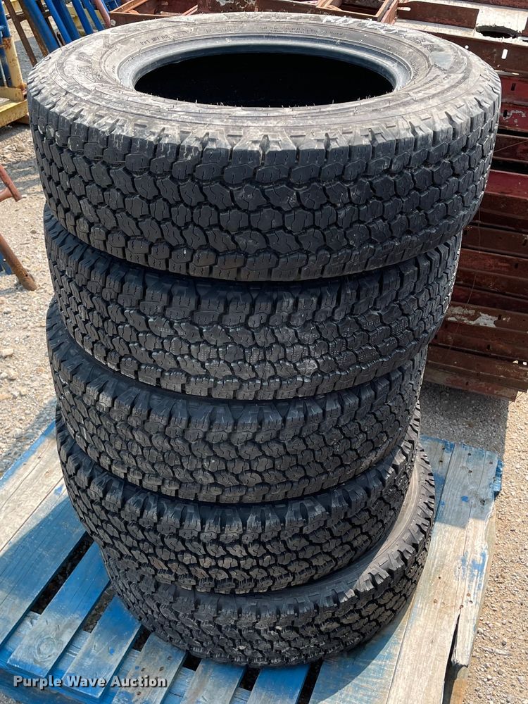 image for item KU9237 (5) tires
